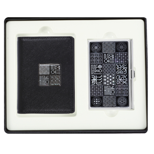 �����ڰ� �Ұ��� �������� + �������ڵ� �ڰ� �������̽� 2�� ��Ʈ